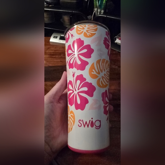 Swig Tropical 32 ounce Tumbler w/ lid NO SCRATCHES - Picture 2 of 8